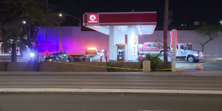 Man With Crowbar Arrested After Multi-vehicle Crash In Mesa, Police Say