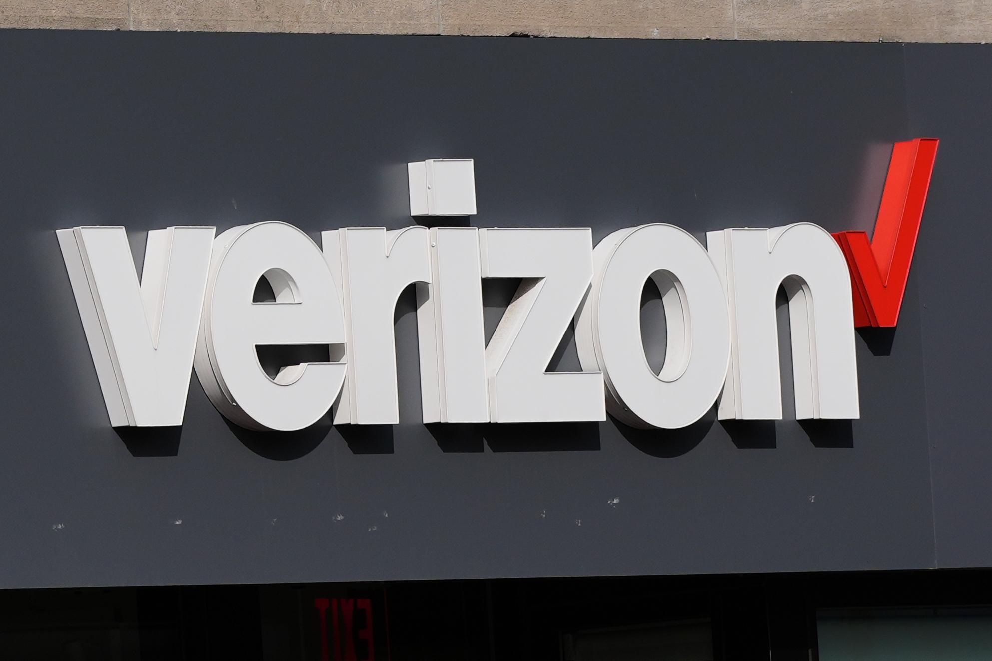 Verizon says hourslong outage disrupting calls and data has been resolved