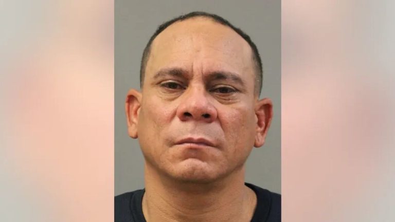 Police: Suspect In Deadly Chicago Stabbing Detained In California