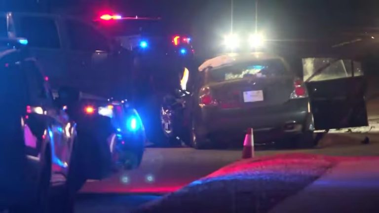 Tucson Police officers apprehend suspect after foot chase into neighborhood