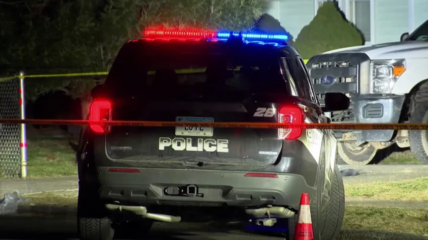 Plainville Man Fatally Shoots Girlfriend 2 children before killing himself in Plainville: Police