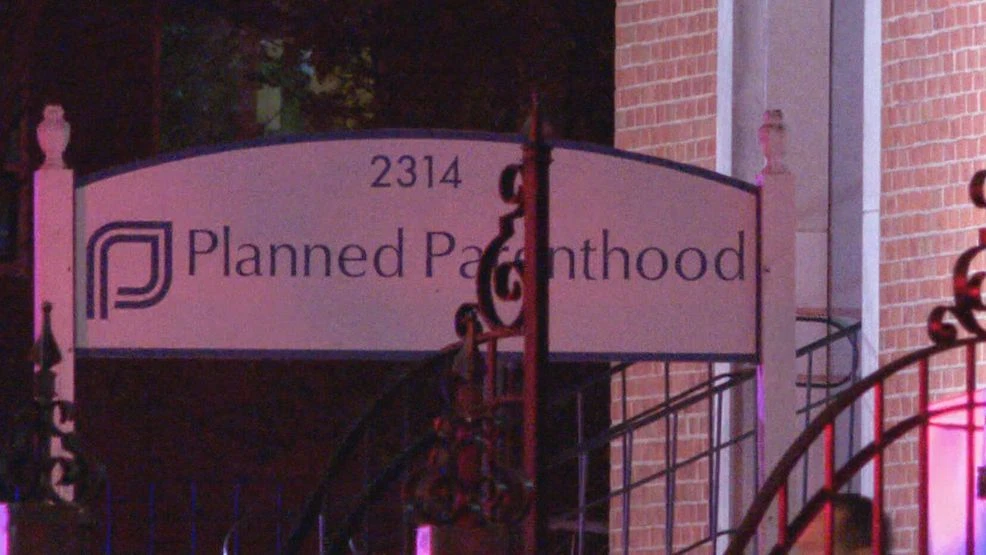 Authorities investigate fire at Cincinnati Planned Parenthood building