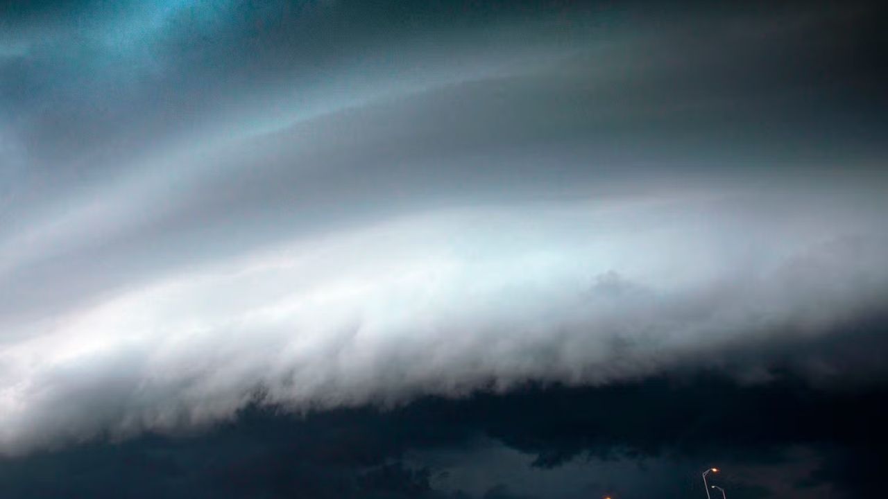 ‘Severe’ Thunderstorm With 60 MPH Winds Could Hit 2 U.S. States Tonight