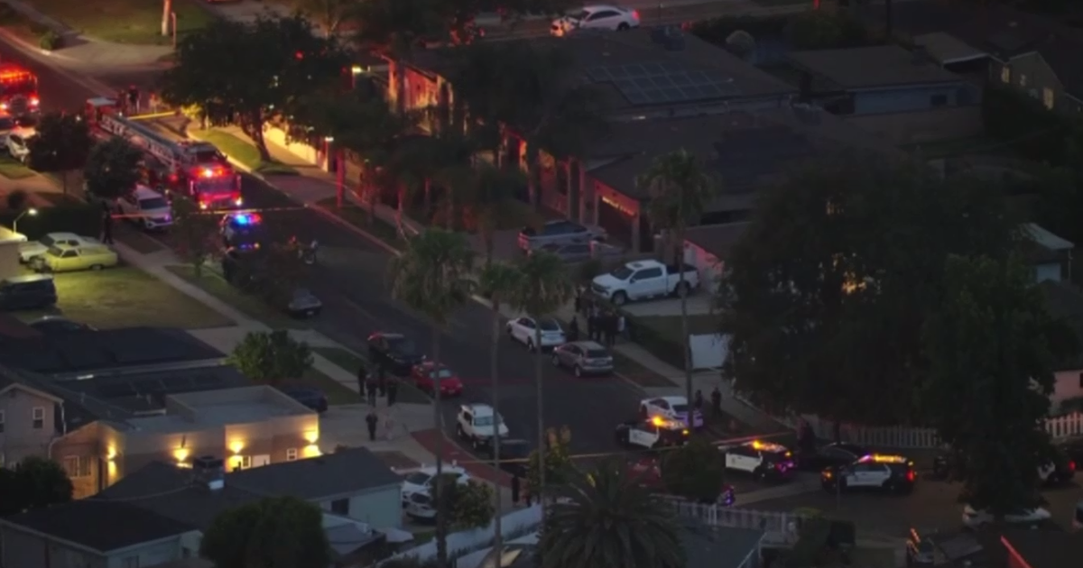 4 People, Including 2 Children, Found Dead in North Hills — Authorities ...