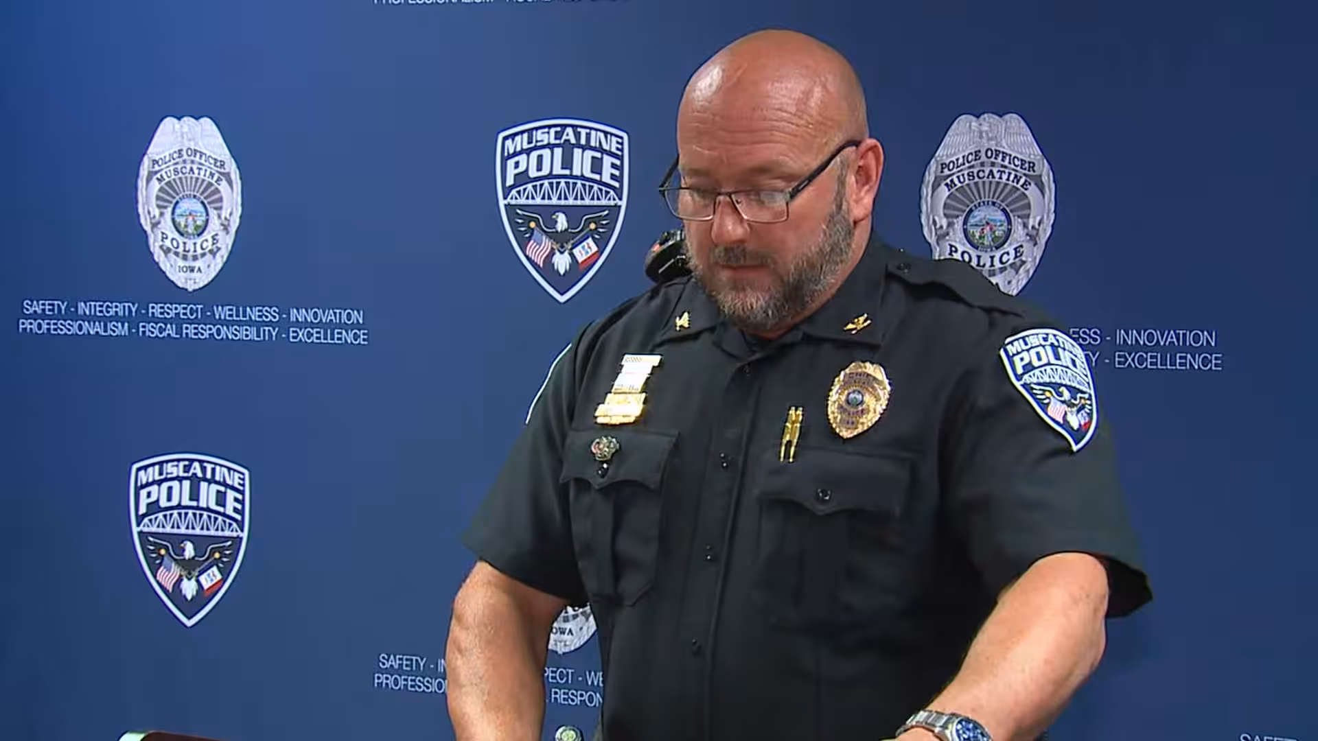 Police: 6 Dead After Multiple Shootings Along Mississippi River