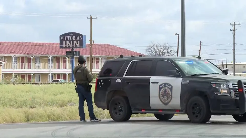 West Texas fugitive killed after shooting that left 1 dead and 10 injured following over 30-hour manhunt