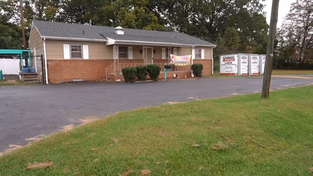 State: 2-Year-Old at Virginia Daycare Puts Loaded Gun From Unzipped Fanny Pack in Mouth as Staff Look at Phones